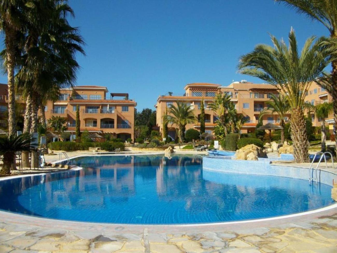 H&O Limnaria Elegance Pool View Apartment بافوس المظهر الخارجي الصورة